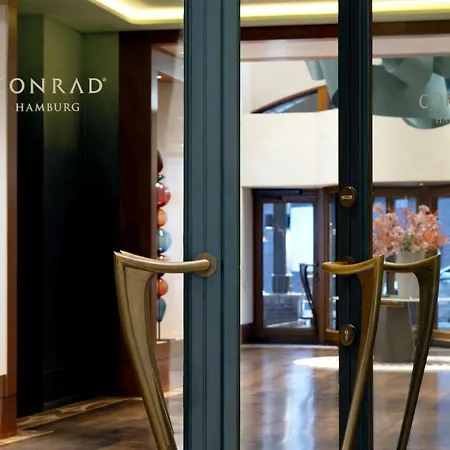 Conrad Hamburg-3